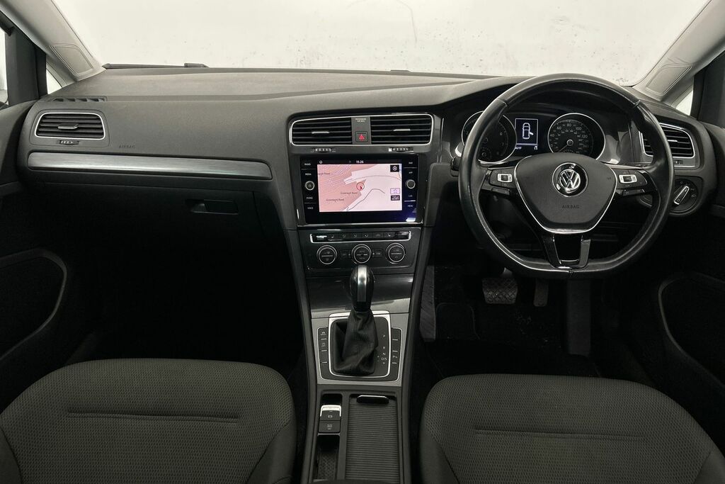 Volkswagen Golf 2020 Volkswagen Golf Match Edition 1.0 Tsi 115Ps Black #10