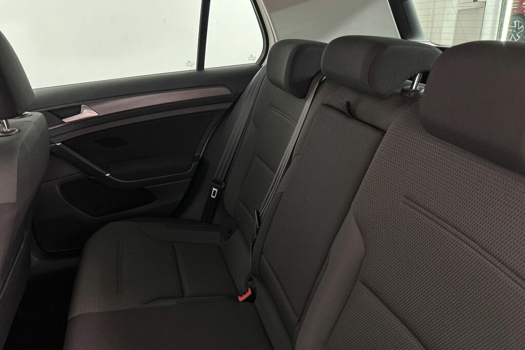 Volkswagen Golf 2020 Volkswagen Golf Match Edition 1.0 Tsi 115Ps Black #9