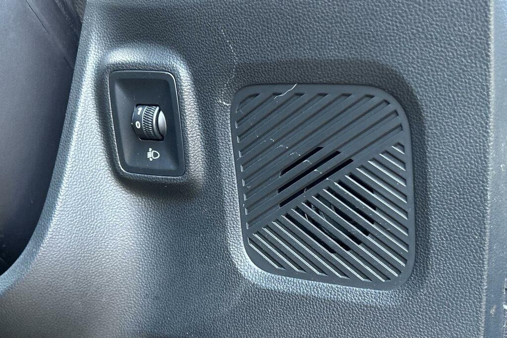 MG MG5 61.1Kwh Trophy Estate 156 Ps Silver #27