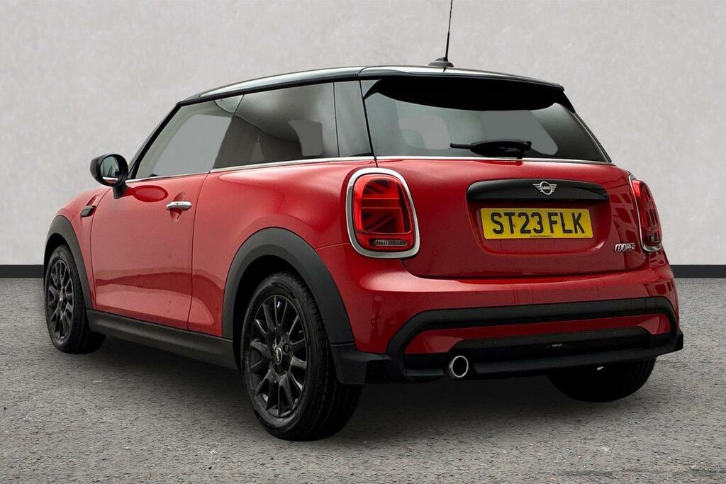 Mini Hatch 1.5 Cooper Classic Steptronic Euro 6 Ss ST23FLK Red #2
