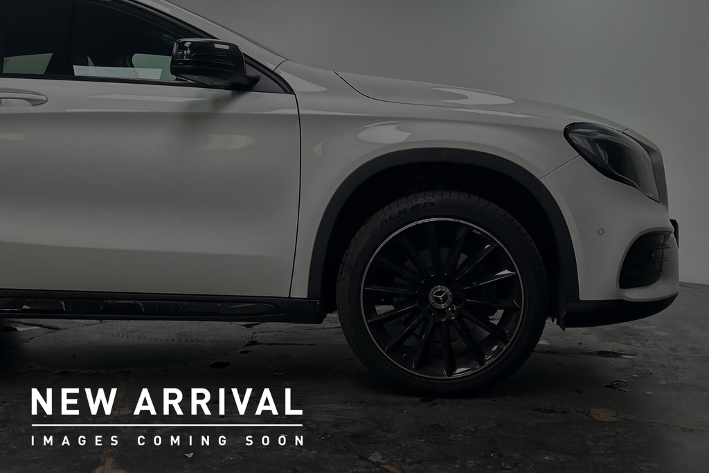 Mercedes-Benz GLA Class 2.0 Gla250 Amg Line Premium Plus 7G-dct 4Matic E White #5