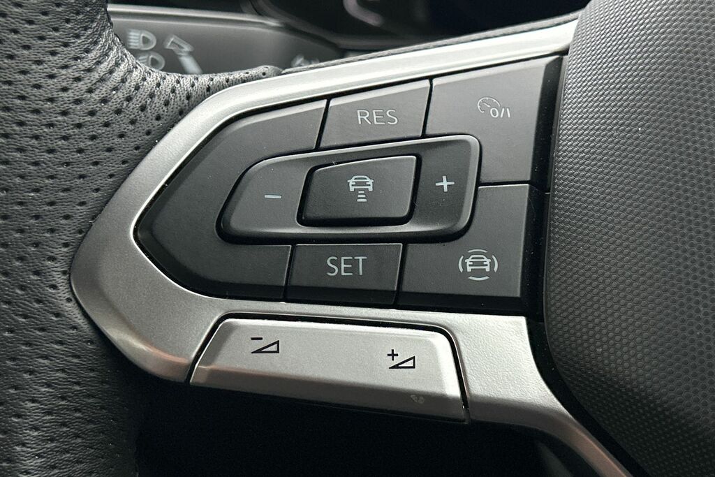 Volkswagen T-Roc 1.5 Tsi R-line Dsg Silver #14