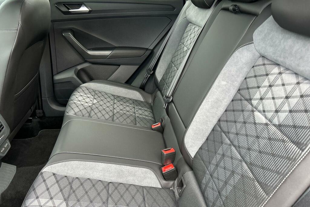 Volkswagen T-Roc 1.5 Tsi R-line Dsg Silver #9
