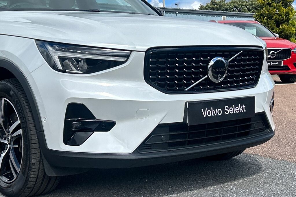 Volvo XC40 Ultimate, B3 Mild Hybrid, Dark Blue #31