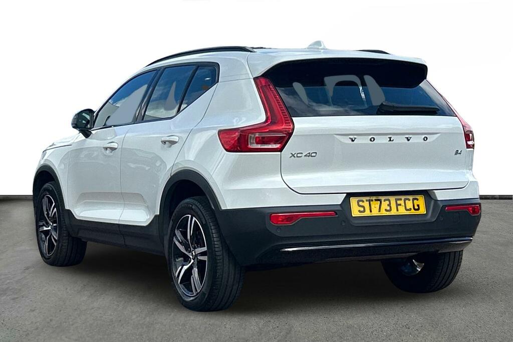 Volvo XC40 Plus, B4 Mild Hybrid, Dark White #3
