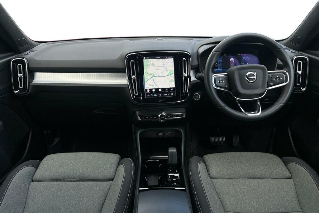 Volvo XC40 Plus, B4 Mild Hybrid, Dark White #6