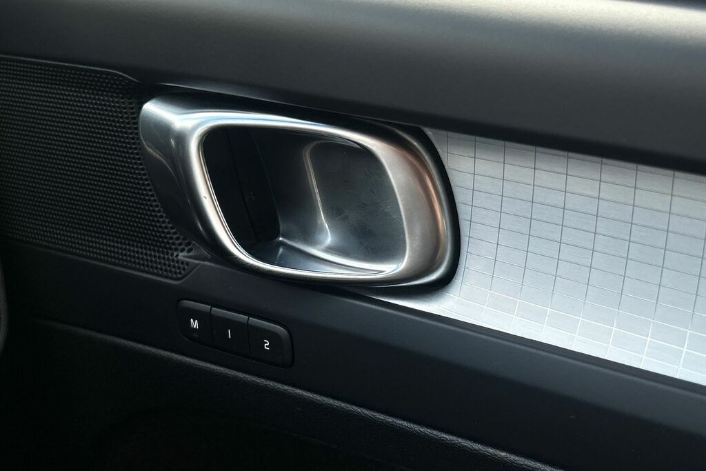 Volvo XC40 Ultimate, B3 Mild Hybrid, Dark Blue #23