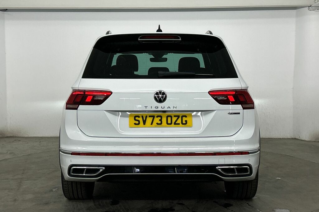 Volkswagen Tiguan 2.0 Tdi Elegance Dsg Black #7