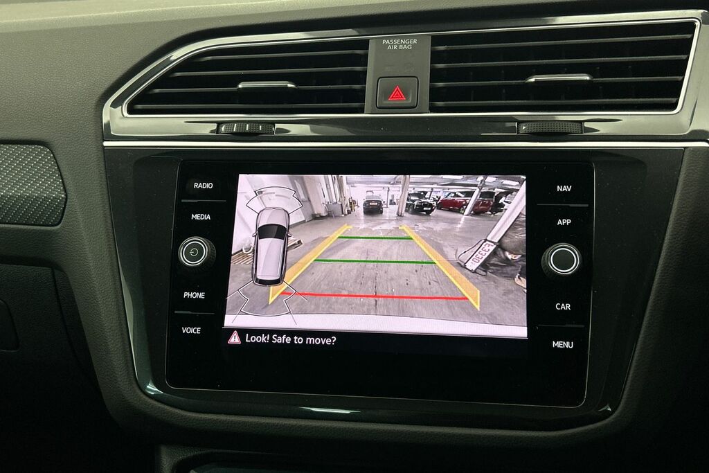 Volkswagen Tiguan 2.0 Tdi Elegance Dsg Black #24