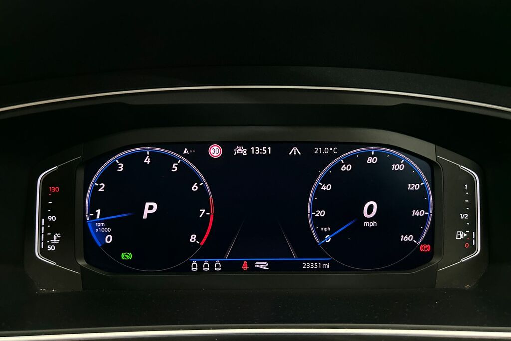 Volkswagen Tiguan 2.0 Tdi Elegance Dsg Black #15