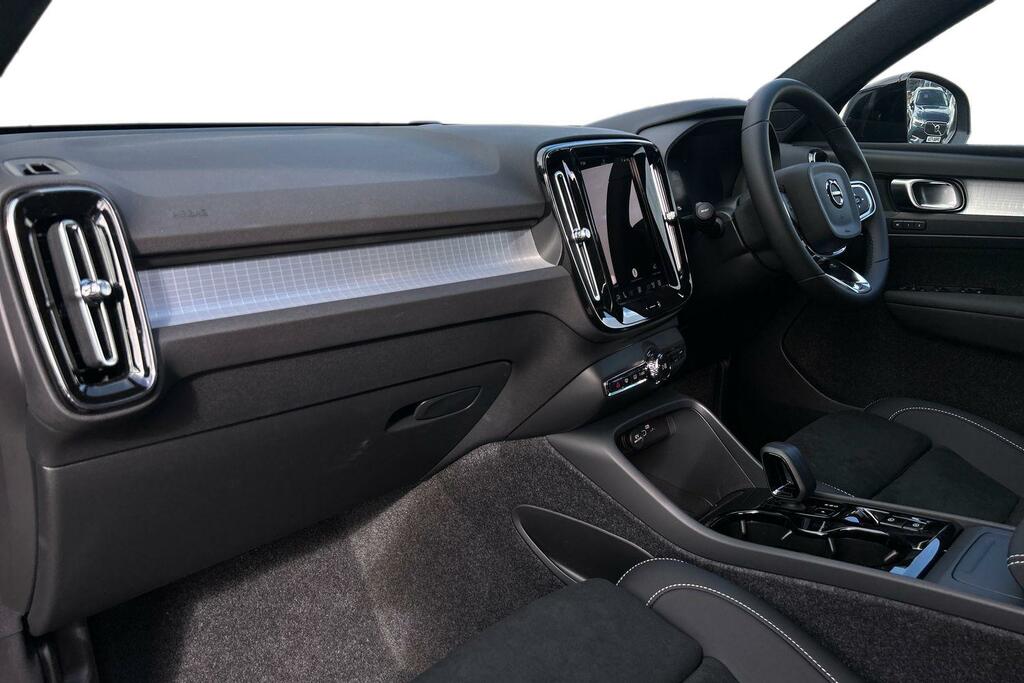 Volvo XC40 Black Edition Plus, B3 Mild Hybrid, Grey #2