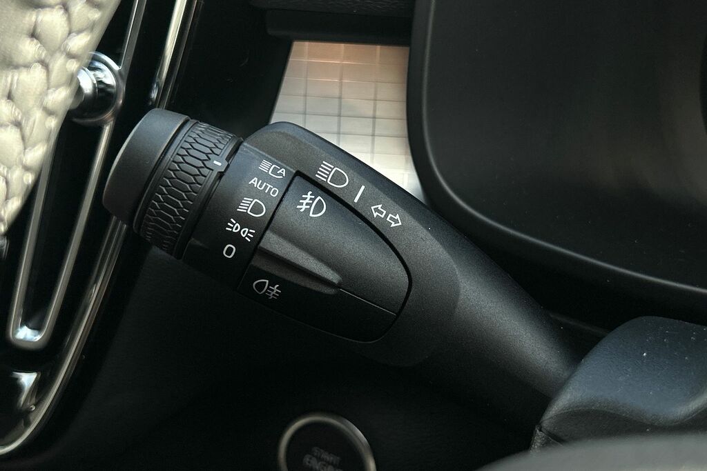 Volvo XC40 Ultra, B4 Mild Hybrid, Bright #28