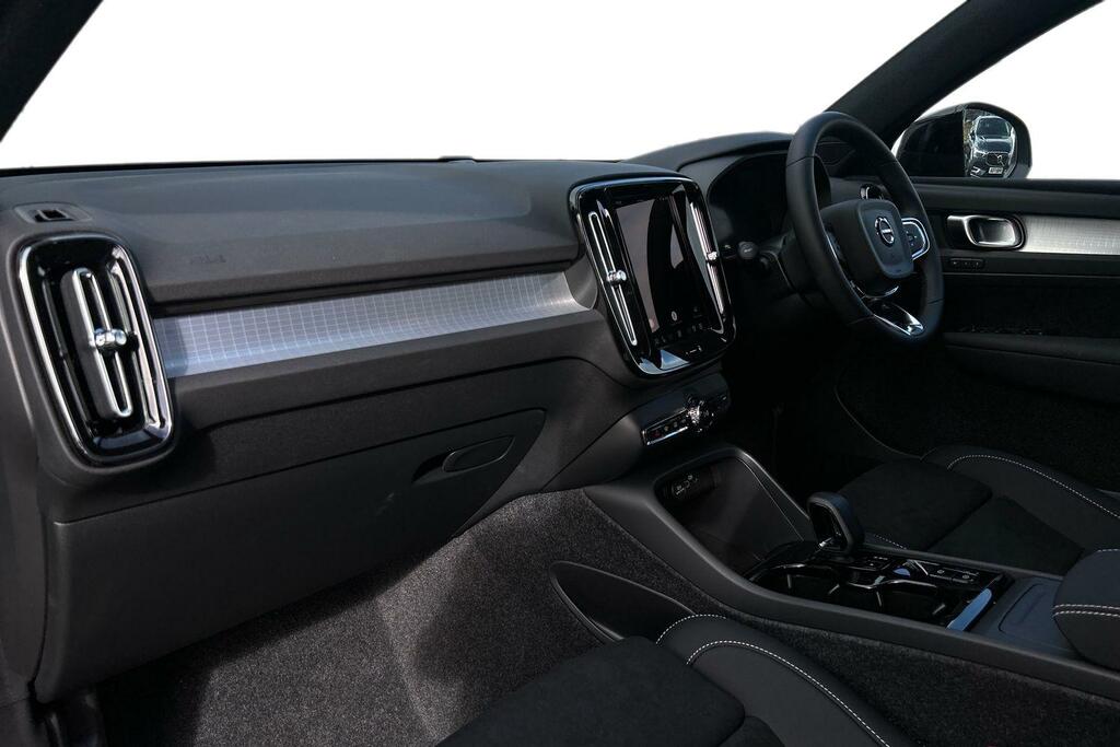 Volvo XC40 Black Edition Plus, B3 Mild Hybrid, Grey #2