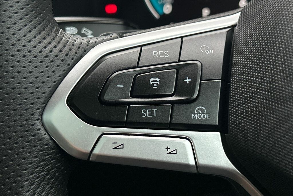 Volkswagen Touareg Black Edition Grey #14