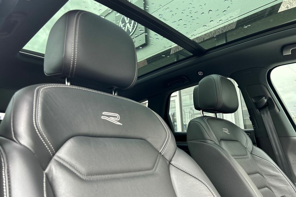 Volkswagen Touareg Black Edition Grey #30