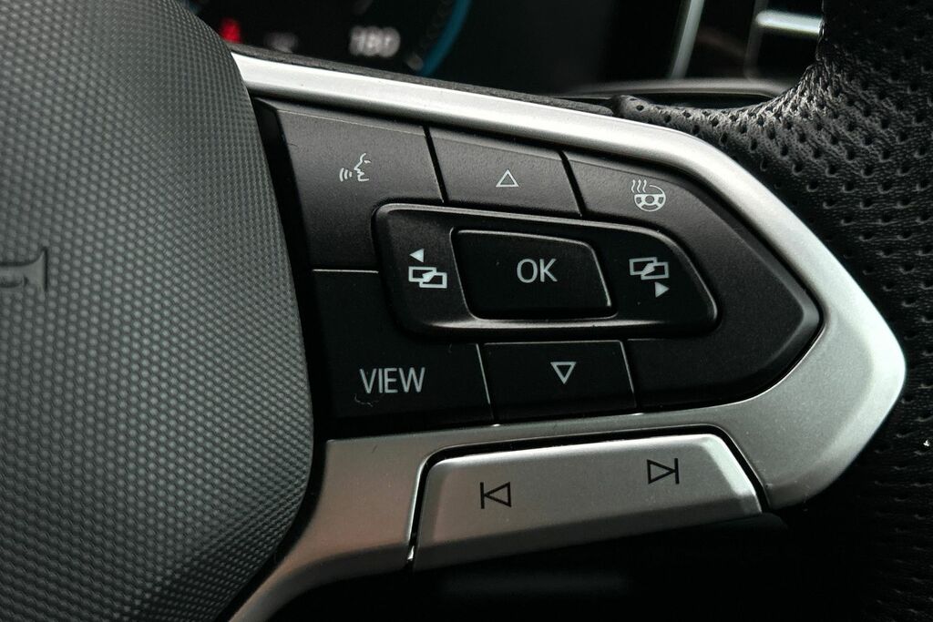 Volkswagen Touareg Black Edition Grey #22