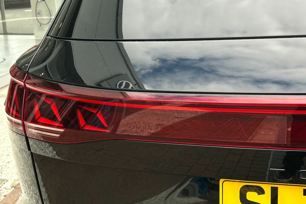 Volkswagen Touareg Black Edition Grey #19
