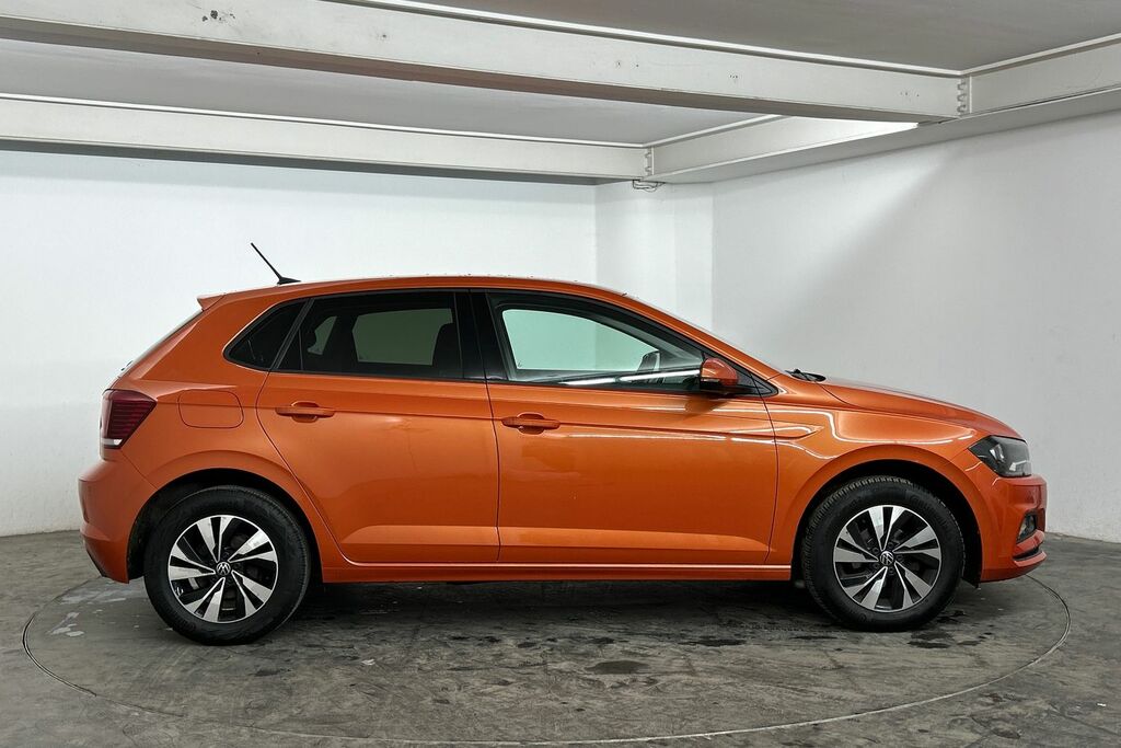 Volkswagen Polo 1.2 Tsi Match Edition  #4