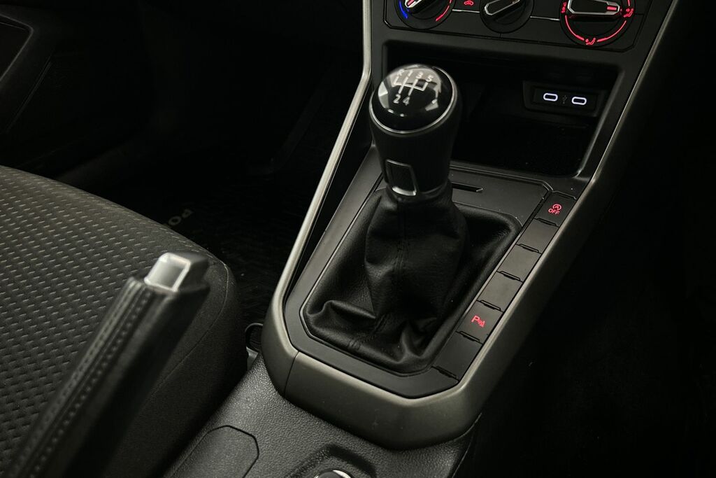 Volkswagen Polo 1.2 Tsi Match Edition  #22