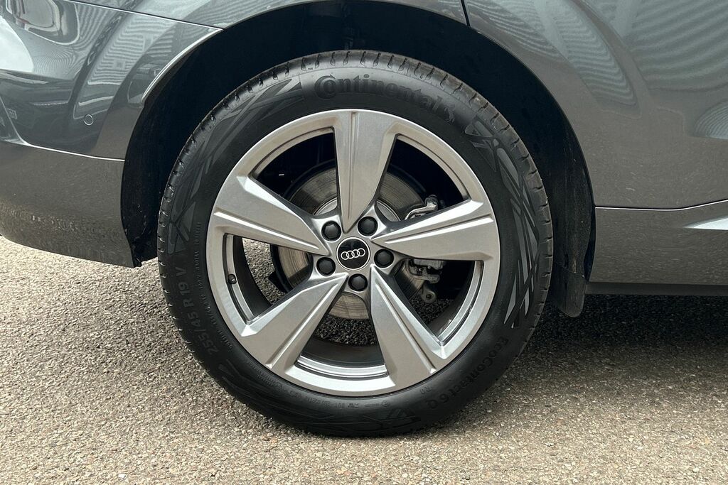 Audi Q3 Suv Sport Tfsi 150 Ps S Tronic Grey #5