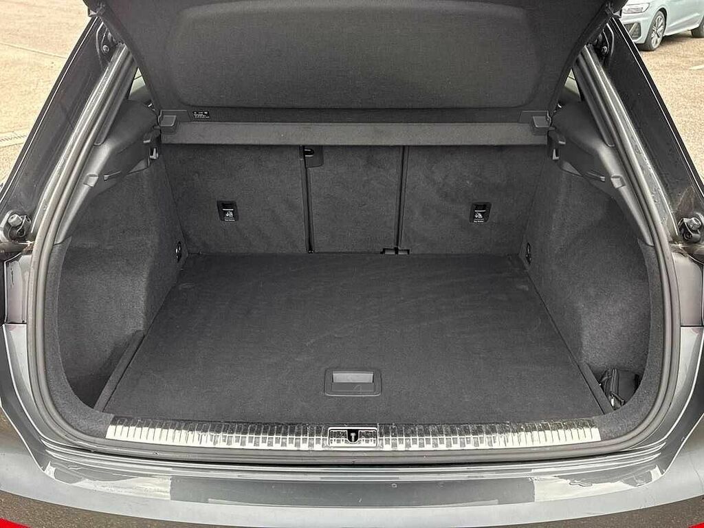 Audi RS Q3 2.5L Rs Sport Edition Tfsi Quattro Suv 5 Grey #11