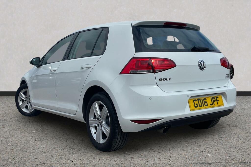 Volkswagen Golf 1.6 Tdi 110 Match Edition Dsg White #3
