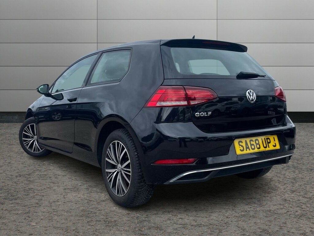 Volkswagen Golf 1.5 Tsi Evo Se Nav Hatchback Eur Black #3