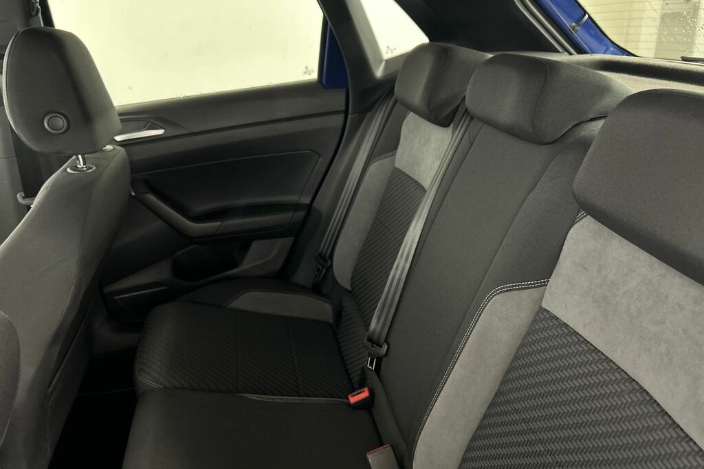 Volkswagen Polo 1.0 Tsi 115 Sel Black #9