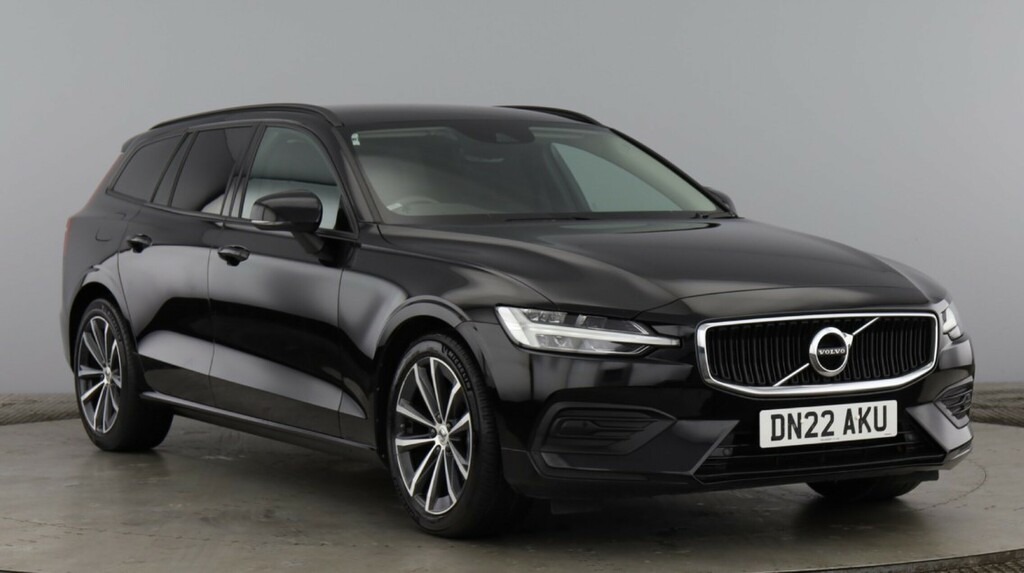 Volvo V60 Momentum, B3 Mild Hybrid Black