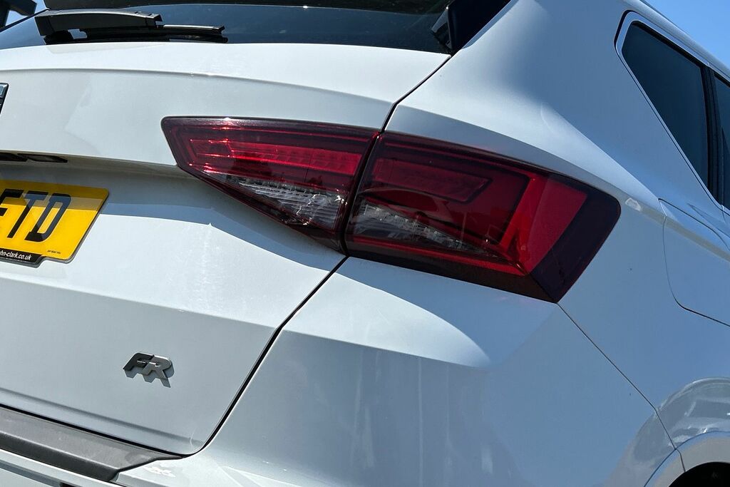 Seat Ateca 1.5 Tsi Evo Dsg Fr Sport Cwvehiclemarketing White #20