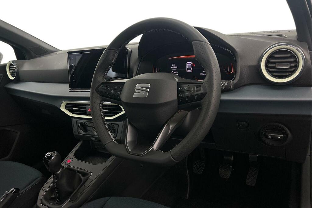 Seat Ibiza 1.0 Tsi 95 Se Tech Black #6