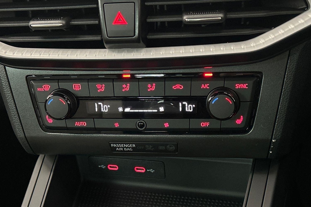 Seat Ibiza Ibiza 1.0 Tsi 115 Se Technology Dsg Grey #17