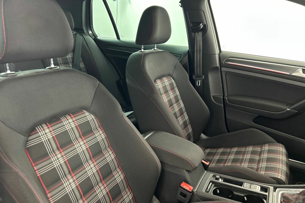 Volkswagen Golf 1.5 Tsi R-line Hatchback Euro 6  #16