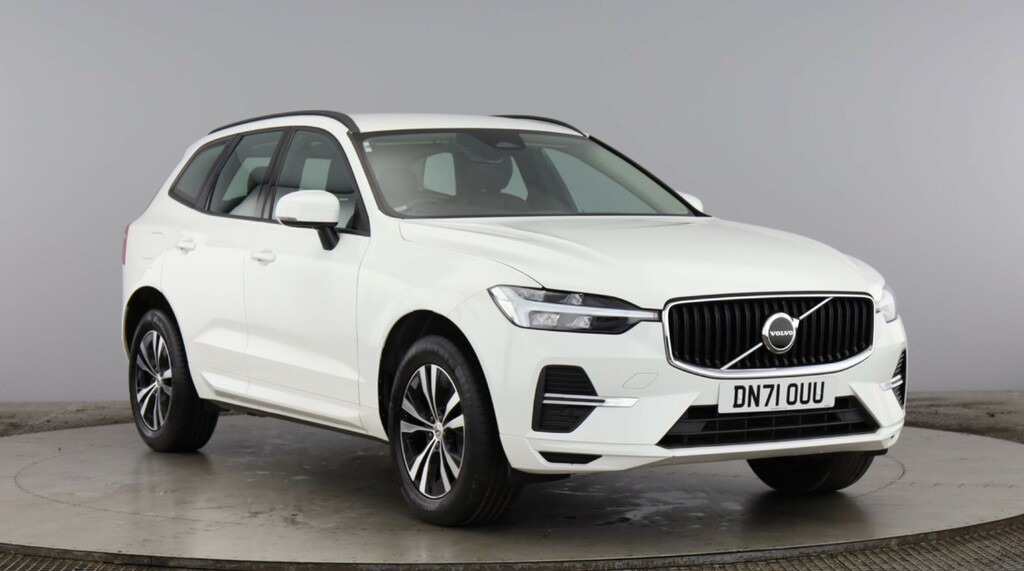 Volvo XC60 Momentum, B4 Awd Mild Hybrid White
