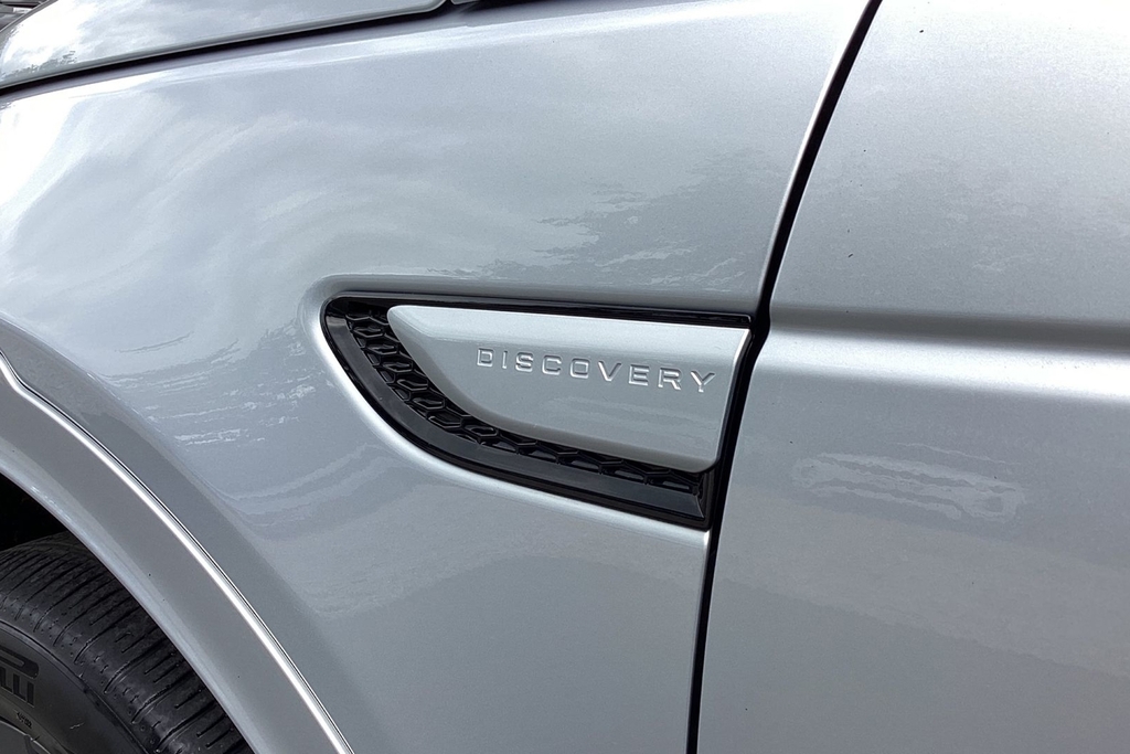 Land Rover Discovery Sport 2.0 D200 R-dynamic Se Red #20