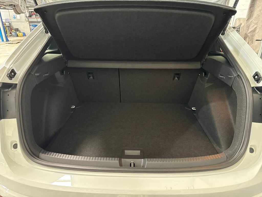 Volkswagen Taigo 1.0 Tsi 115 Match Black #11