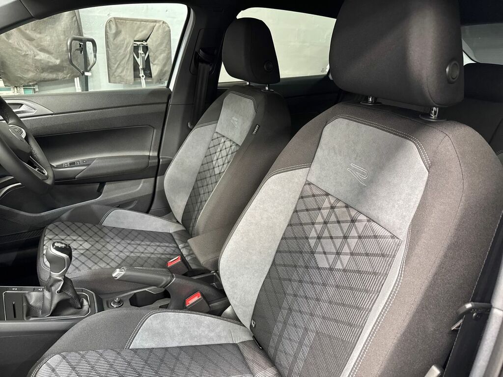Volkswagen Taigo 1.0 Tsi 115 Match Black #16