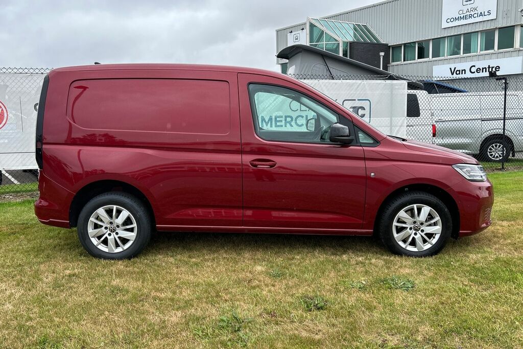 Volkswagen Caddy 2.0 Tdi 122Ps Commerce Pro Van Dsg Red #4
