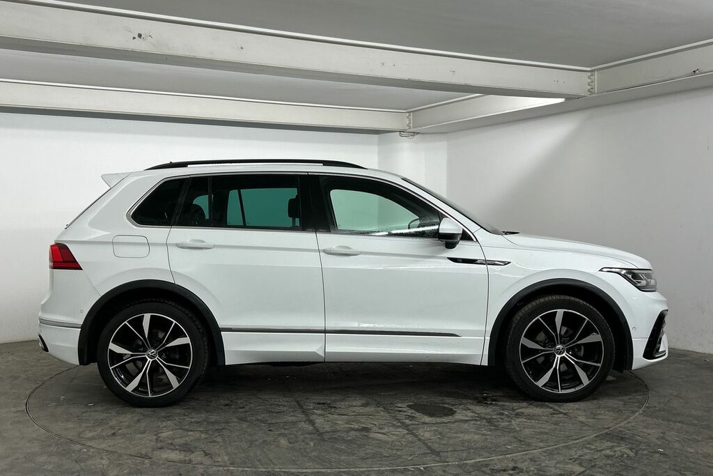 Volkswagen Tiguan 2.0 Tsi 190Ps R-line Tech 4Motion Dsg White #4