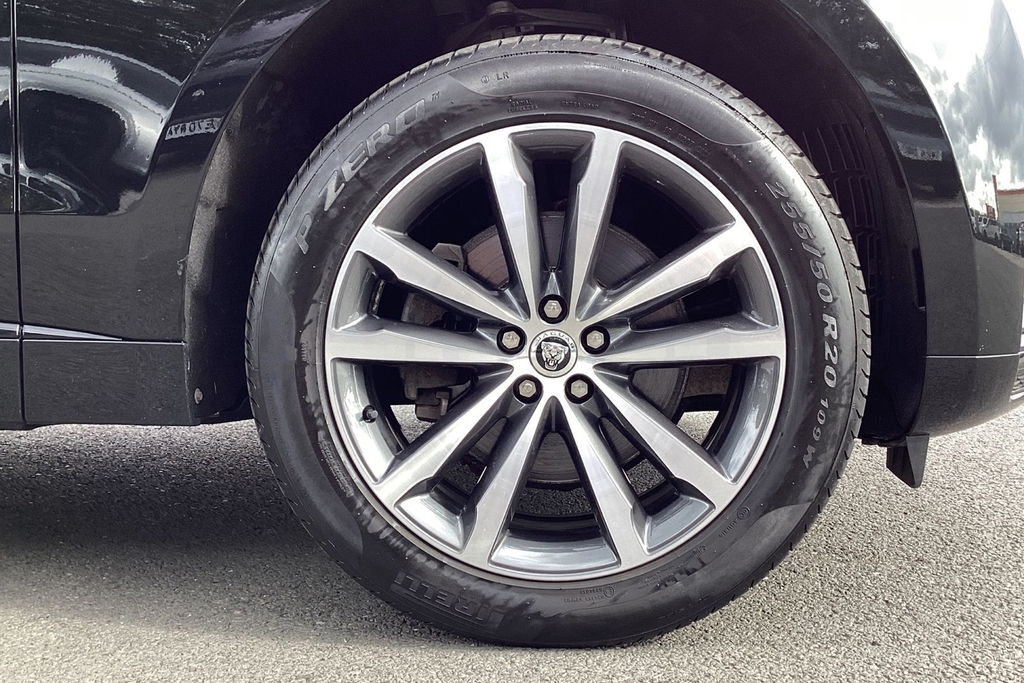 Jaguar F-Pace 5.0 P550 V8 Svr Suv Quickshift Awd Euro Black #8
