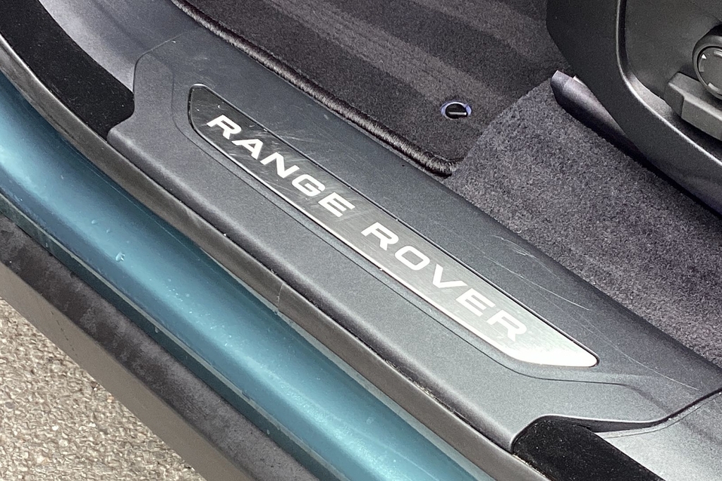 Land Rover Range Rover Velar 2.0 D200 Mhev Suv 4W Black #28