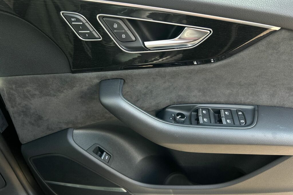 Audi Q8 3.0 Tfsi V6 55 S Line Suv Tiptronic Qua Black #29