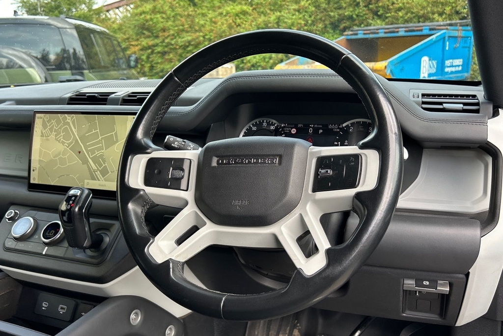 Land Rover Defender 110 3.0 D250 Hse 110 6 Seat #15