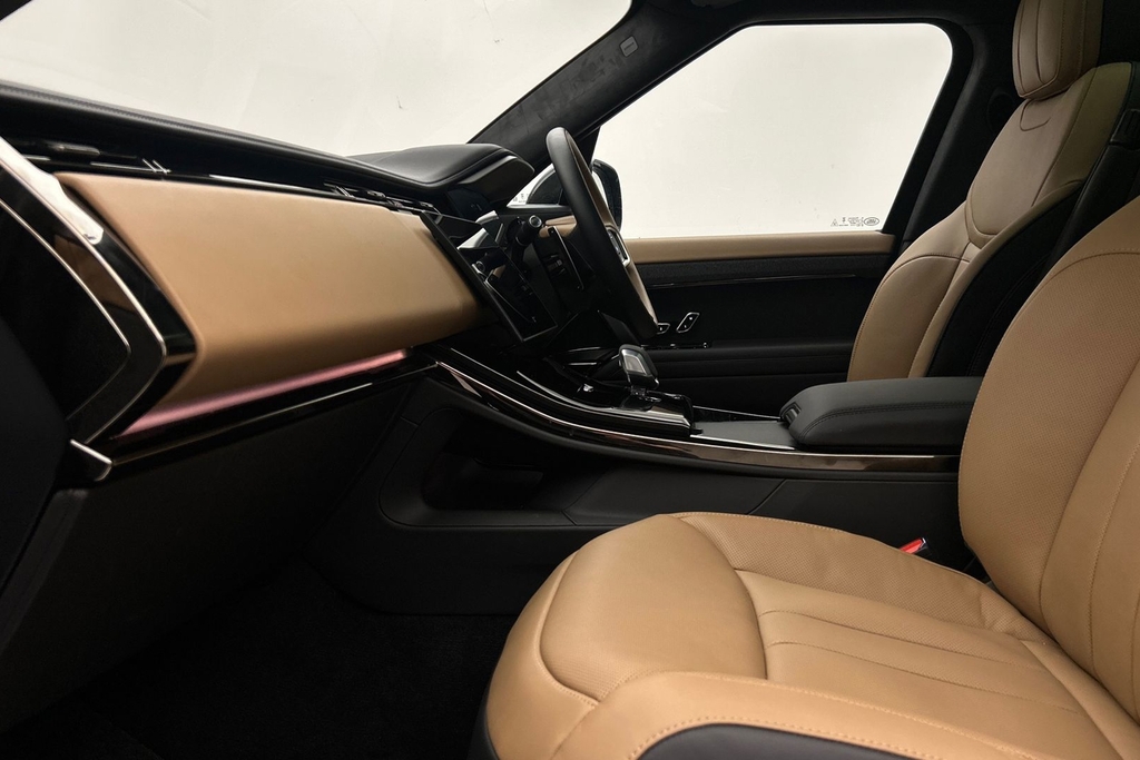 Land Rover Range Rover Sport P550e Autobiography #3