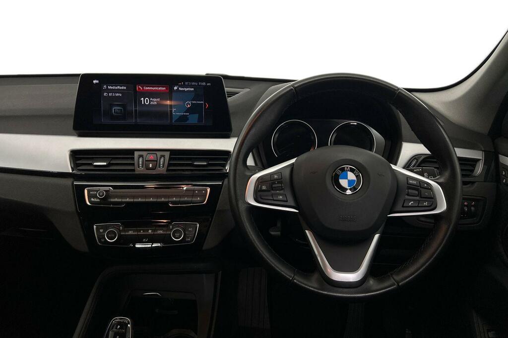 BMW X1 X1 Sdrive18i Se Black #5