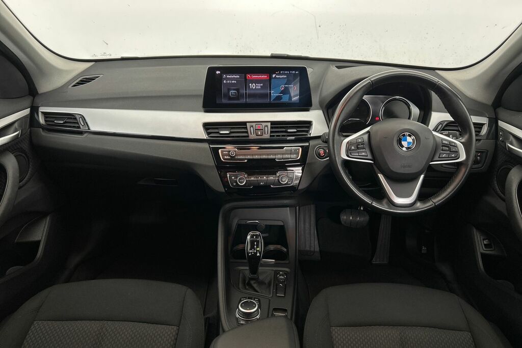 BMW X1 X1 Sdrive18i Se Black #4