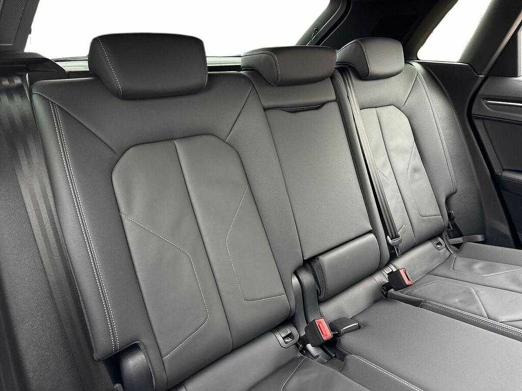 Audi Q3 Audi Q3 Black Edition 45 Tfsi Quattro 245 Ps S Tro Grey #9