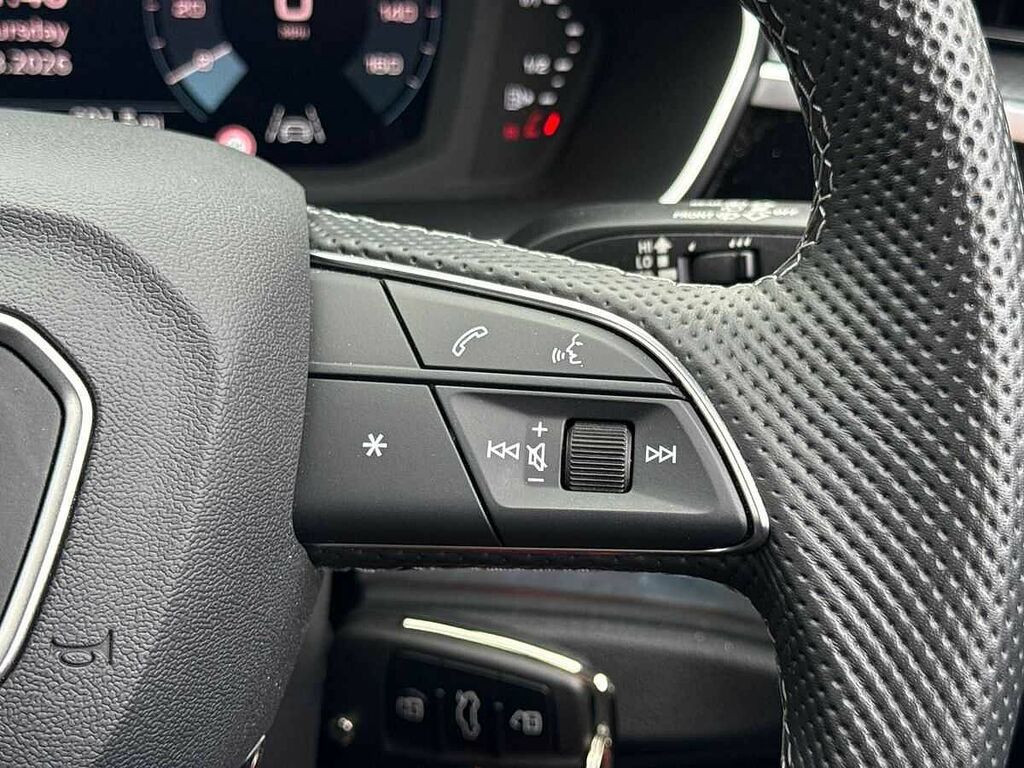 Audi Q3 Audi Q3 Black Edition 45 Tfsi Quattro 245 Ps S Tro Grey #14