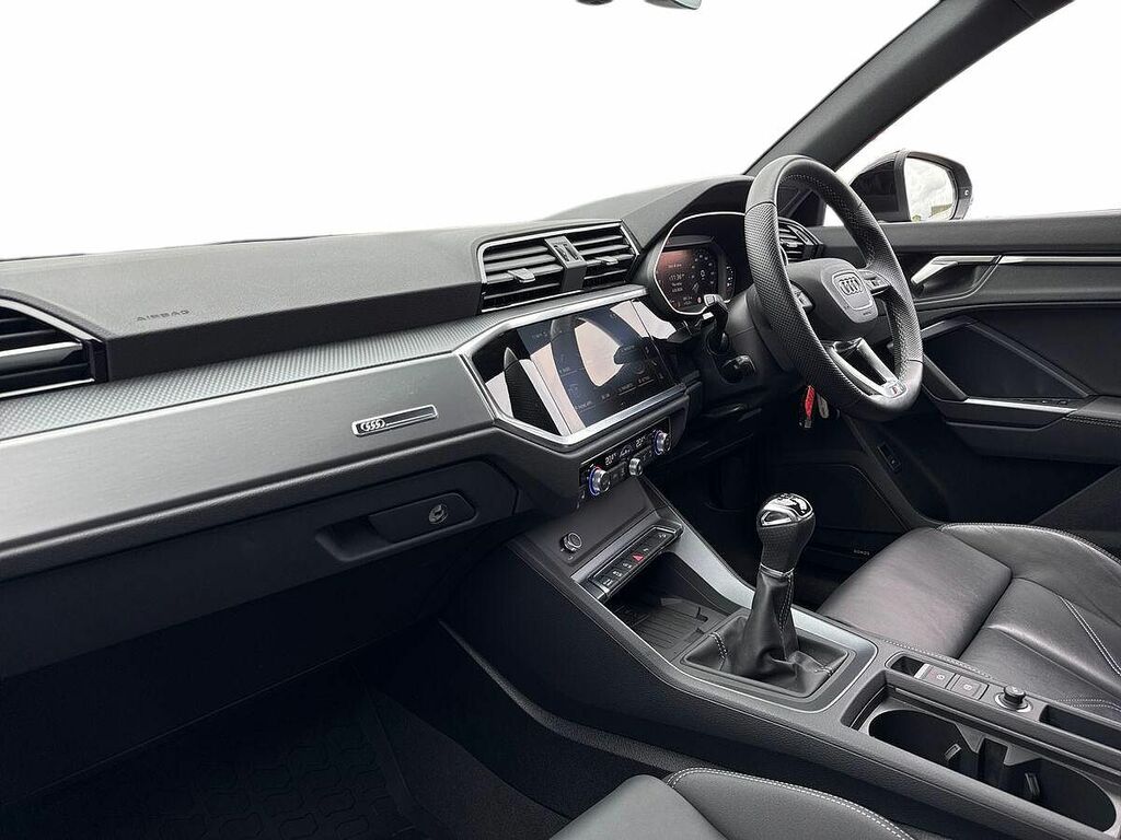 Audi Q3 Audi Q3 Black Edition 45 Tfsi Quattro 245 Ps S Tro Grey #2