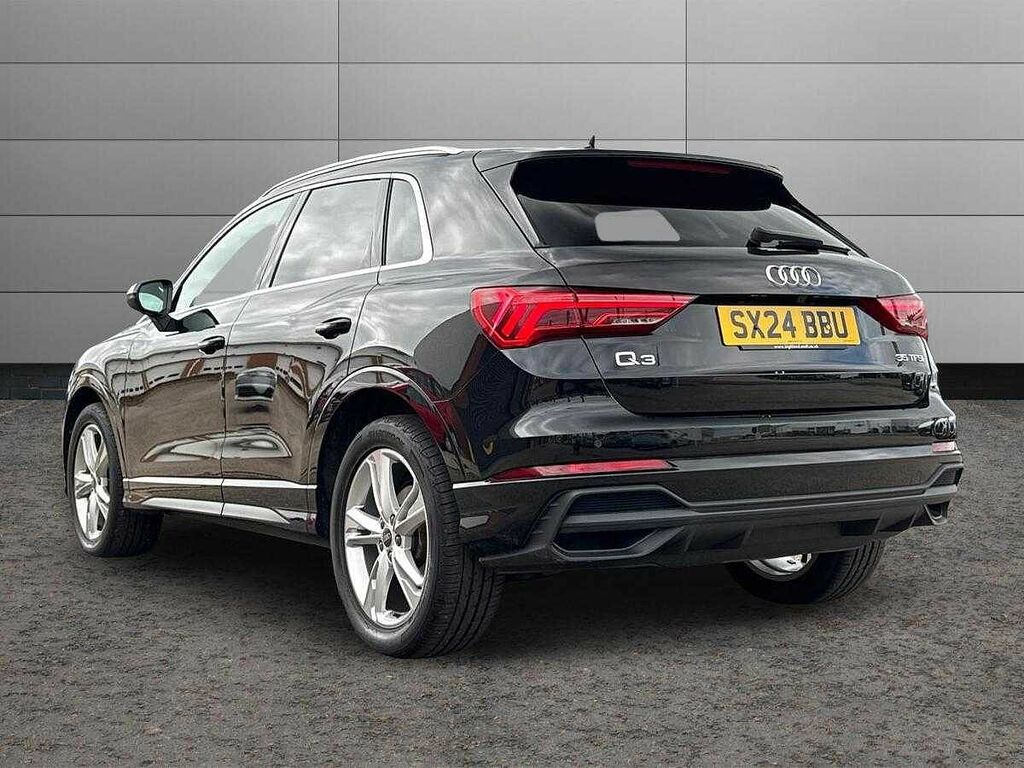 Audi Q3 Audi Q3 Black Edition 45 Tfsi Quattro 245 Ps S Tro Grey #3